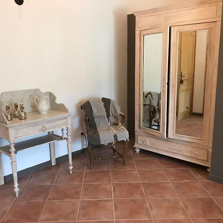 Bastide Campagne Canal Cucuron Ngoại thất bức ảnh
